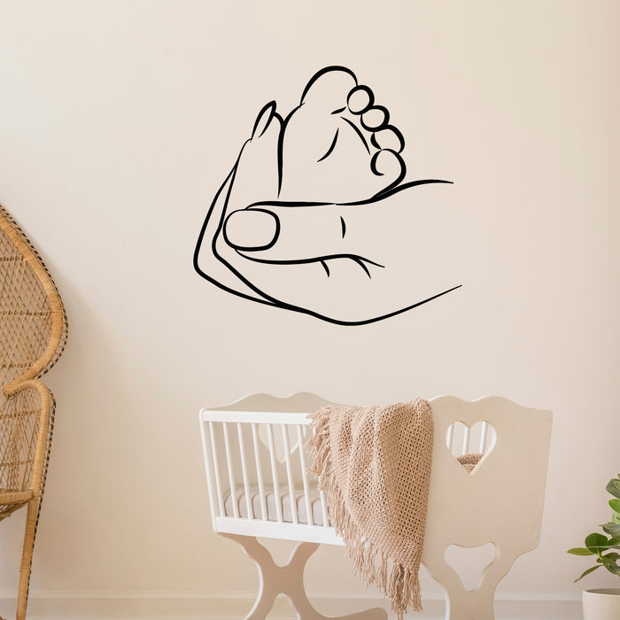 Vinyl Wall Decal Baby Room Mother Holding Foot Of Baby Maternity Hospital Stickers Mural (g8914)