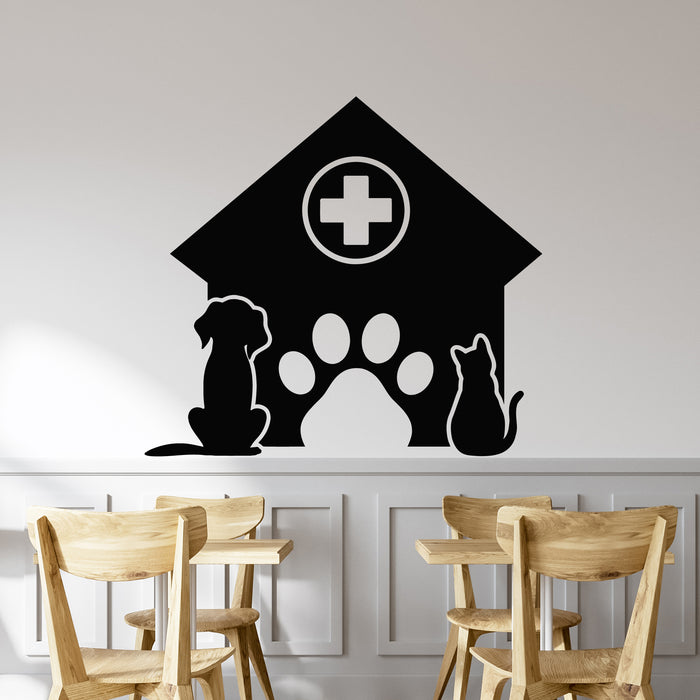 Vinyl Wall Decal Veterinary Emblem With Dog And Cat Paw Pet Stickers Mural (g9346)