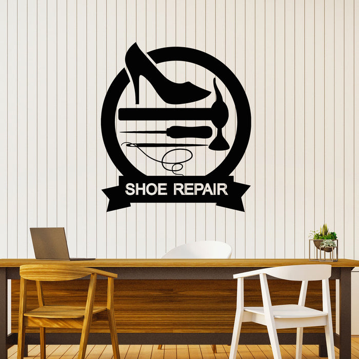 Autocollant mural en vinyle avec logo de réparation de chaussures, marteau, aiguille et fil (g8537)