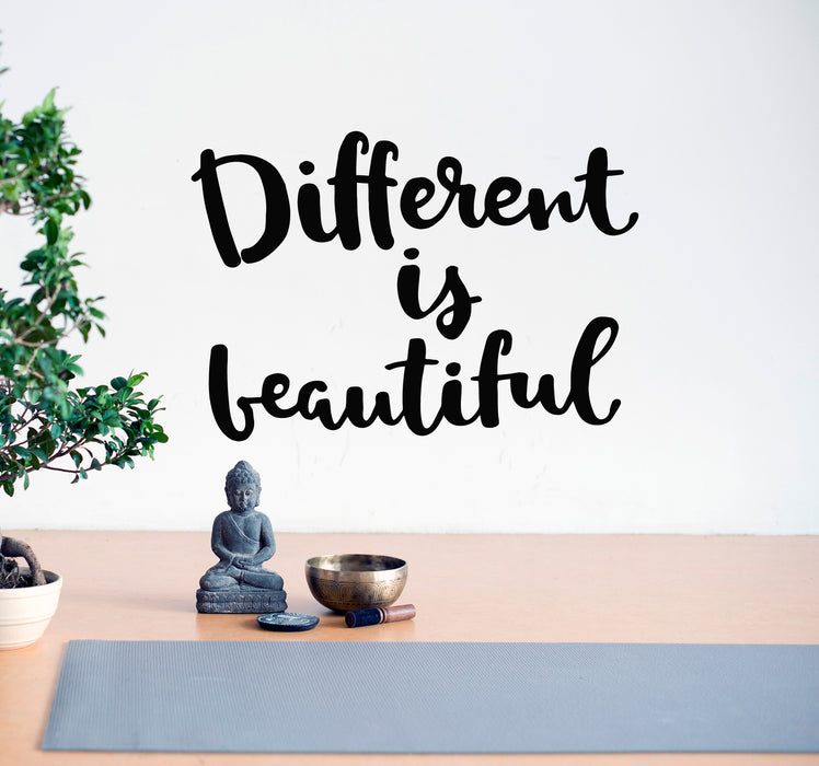 Autocollant mural en vinyle avec mots « Different Is Beautiful » - 57,1 cm x 38,1 cm - gz136
