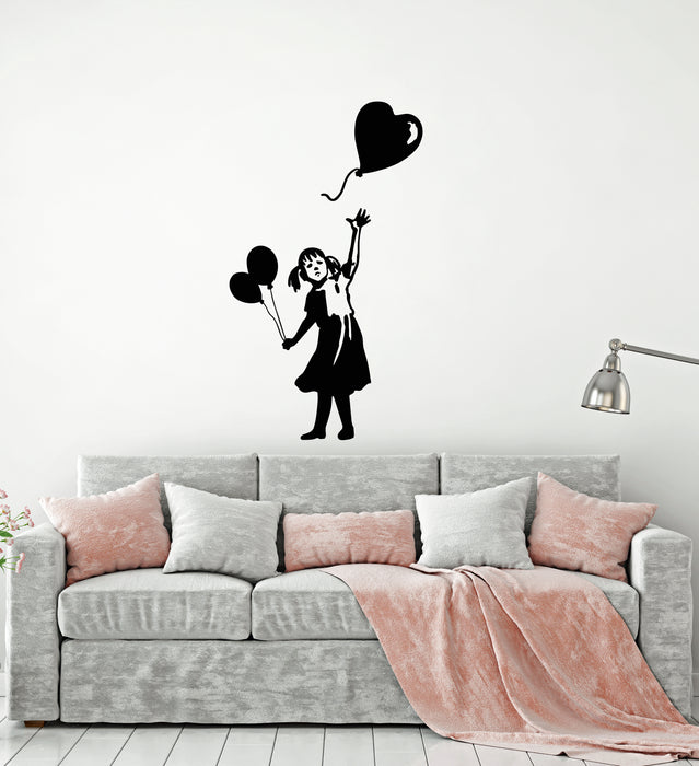 Виниловая наклейка на стену Девушка с воздушным шаром в форме сердца Идея украшения дома Наклейки настенная роспись (3566ig)