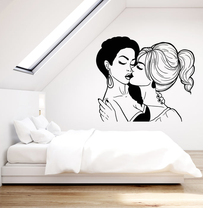 Vinyl Wall Decal Sexy Couple Hot Girls Kiss Kissing Women Stickers Mural (g1700)