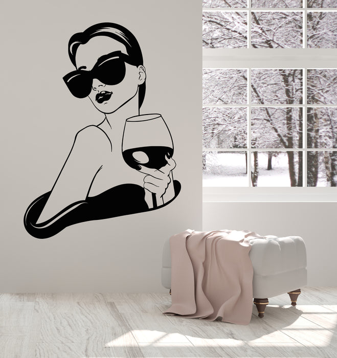 Vinyl Wall Decal Girl Fashion Lady With Glass Of Wine Bar Drink Stickers Mural (g2897)