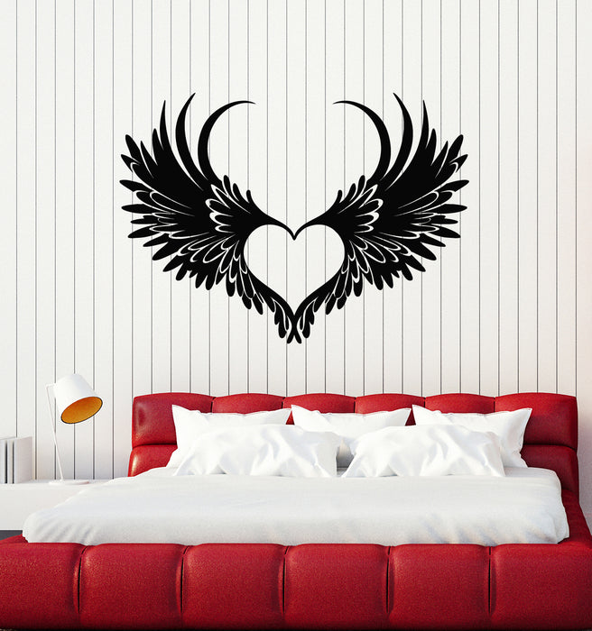 Vinyl Wall Decal Flying Heart Wings Feathers Romance Bedroom Stickers Mural (g5016)