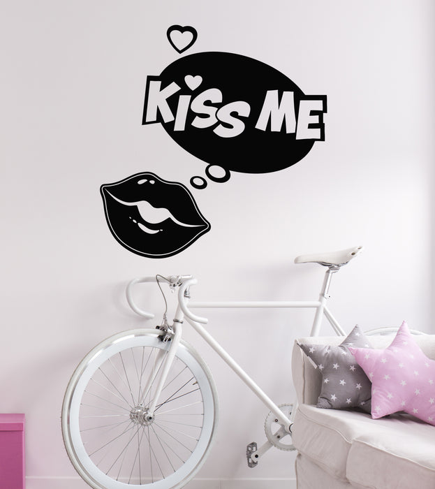 Vinyl Wall Decal Kiss Me Love Lettering Girl Bedroom Decor Lips Stickers Mural (g5640)