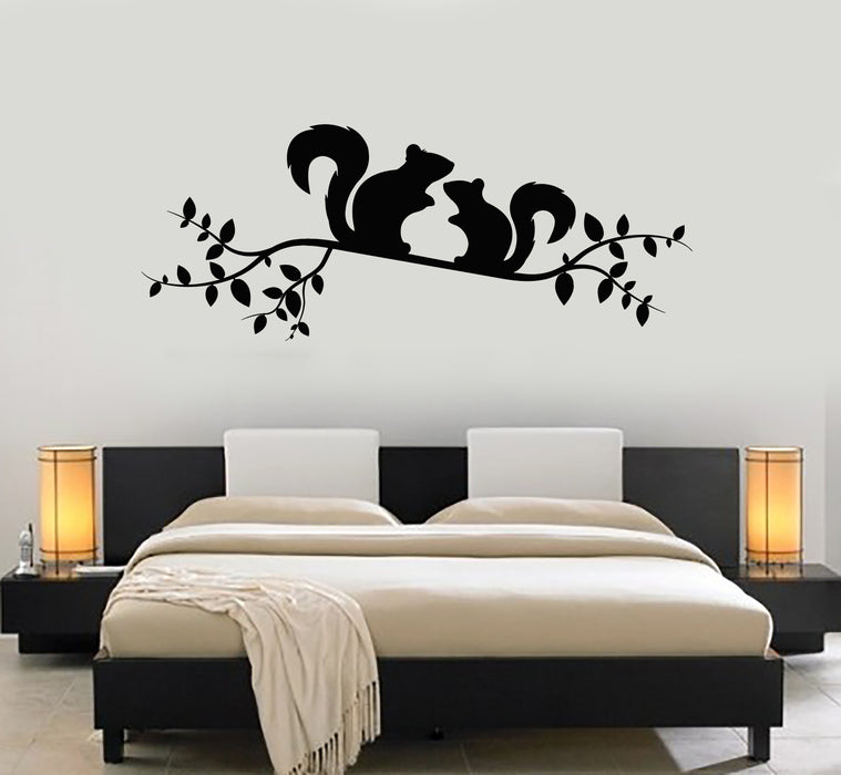 Vinyl Wall Decal Couple Squirrels Funny Animals Tree Branch Stickers Mural (g3249)