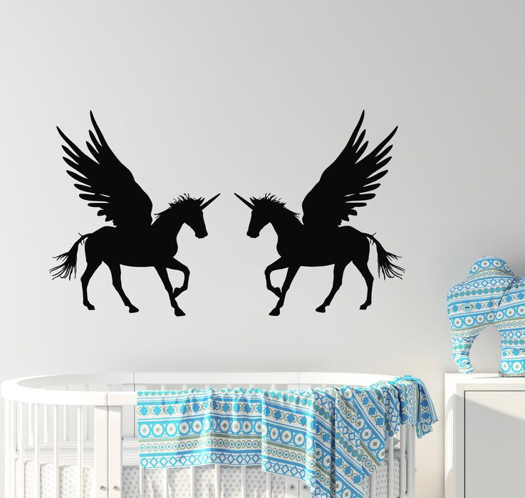 Vinyl Wall Decal Couple Unicorns Pegasus Fantasy Animals Stickers Mural (g5746)