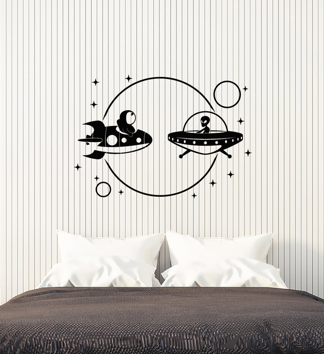Vinyl Wall Decal Cartoon Astronaut Alien Spaceship Space Kid's Room Stickers (3847ig)