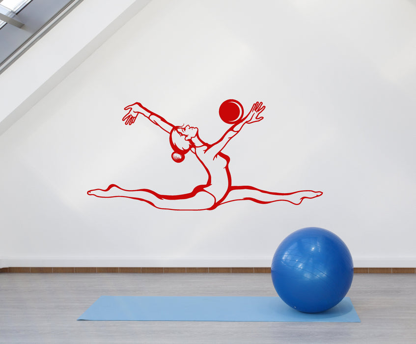Виниловые наклейки на стену «Девушка-гимнастка с мячом» для спортивной школы (2754ig)