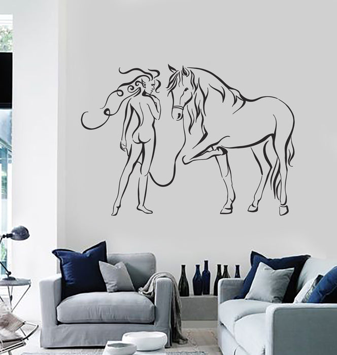 Виниловая наклейка на стену Женщина с лошадью Декорирование спальни Художественные наклейки Фреска Уникальный подарок (ig5163)
